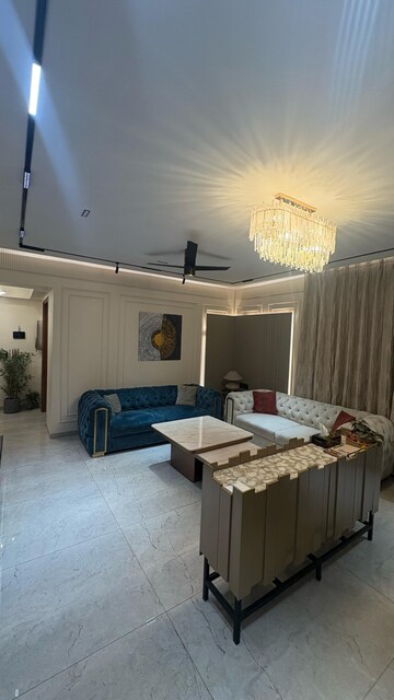 Bedroom in 3.5 BHK Apartment at Experion Capital, Vibhuti Khand – for Rent
