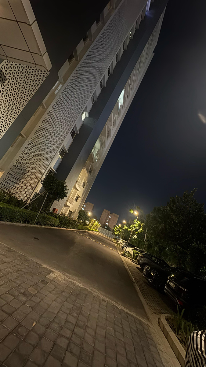 3.5 BHK + Servant Room 2150 Sq.Ft. Apartment in Experion Capital