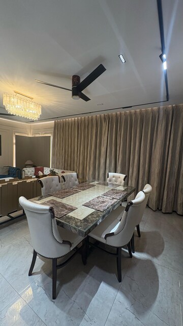 Team Area in 3.5 BHK Apartment at Experion Capital, Vibhuti Khand – for Rent