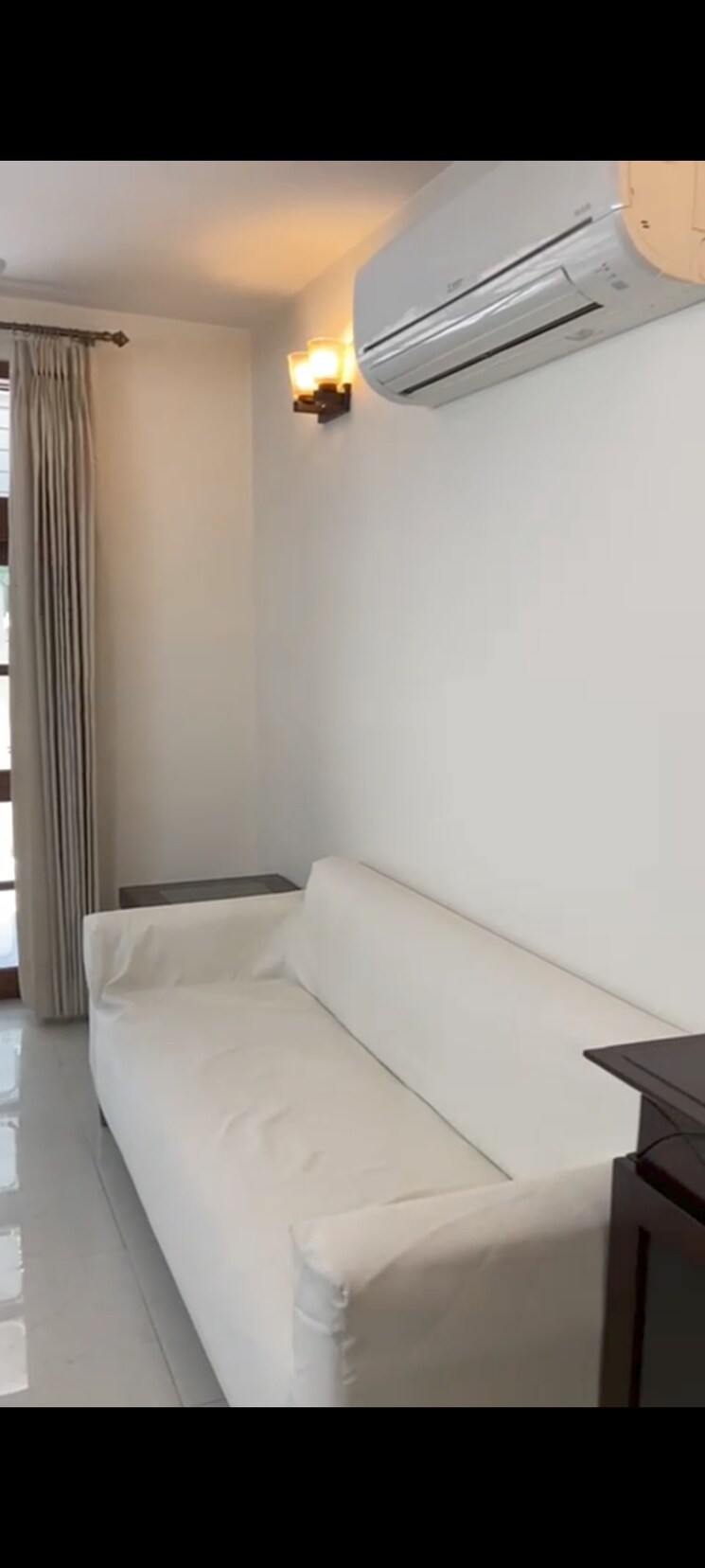 Bathroom, nar-vihar-1 3 Bedroom 1800 Sq.Ft. Builder Floor In Sector 34 Noida 8873475