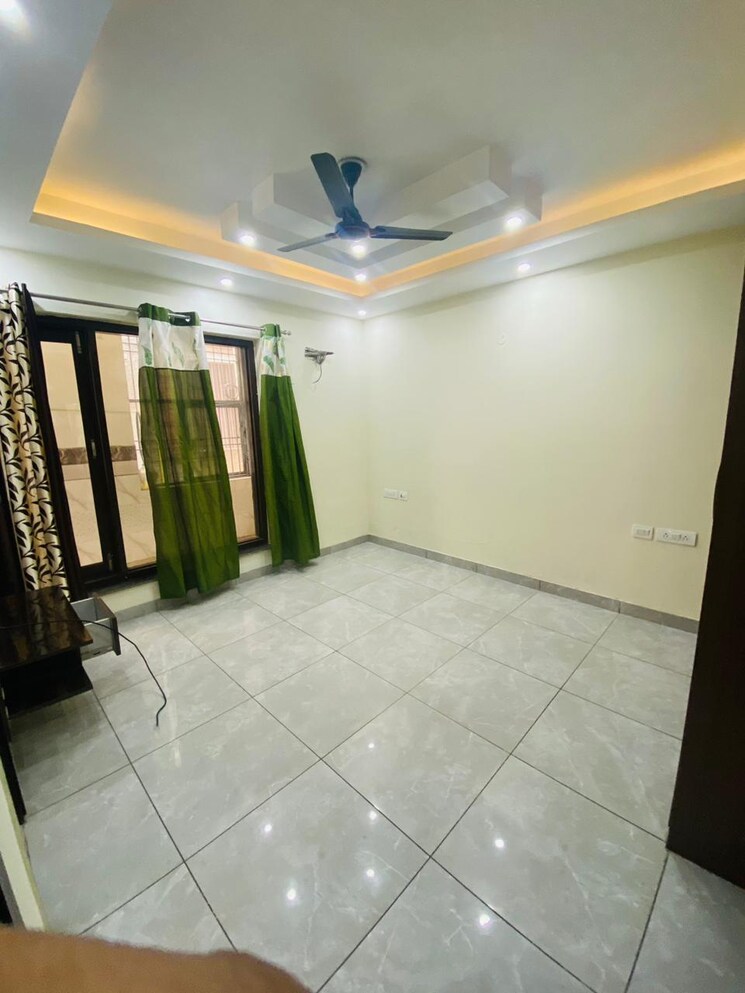 Bedroom, navbharat-apartments 3 Bedroom 1450 Sq.Ft. Apartment In Paschim Vihar Delhi 8873473