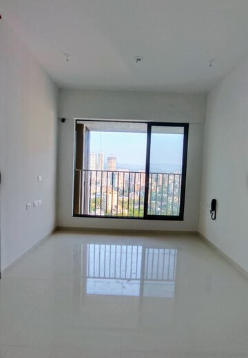 Room in 1 BHK Apartment at Lodha Casa Maxima, Mira Road – for Rent