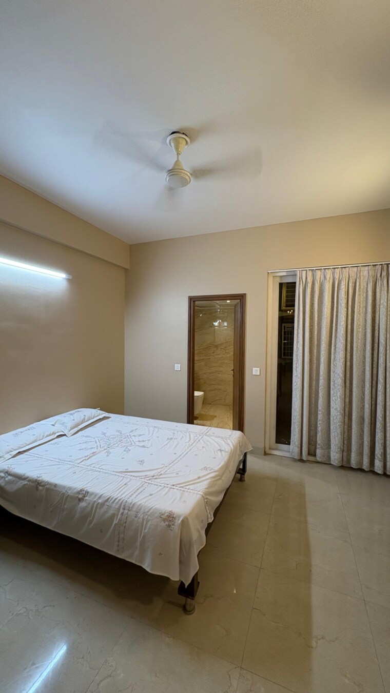 Bedroom, shalimar-belvedere-court 4 Bedroom 2700 Sq.Ft. Apartment In Malesemau Lucknow 8873497