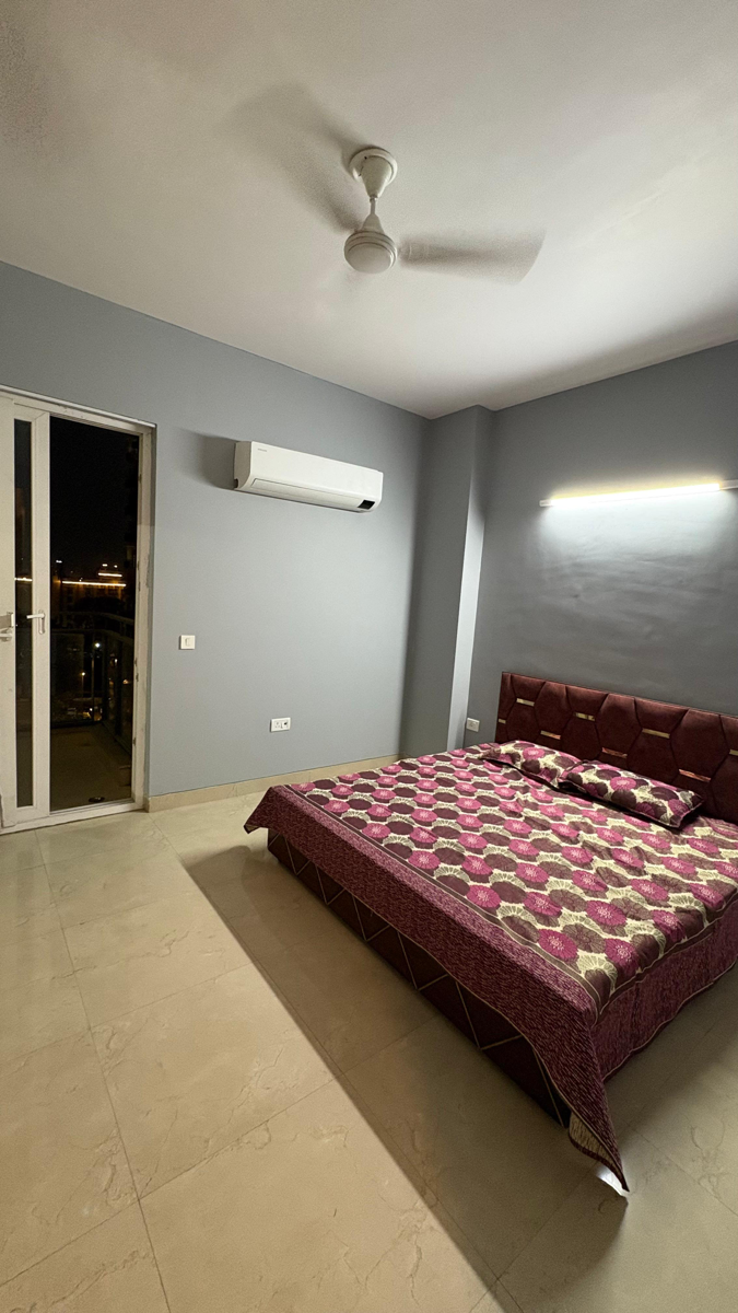 4 BHK + Servant Room,Extra Room Apartment For Sale in Shalimar Belvedere Court