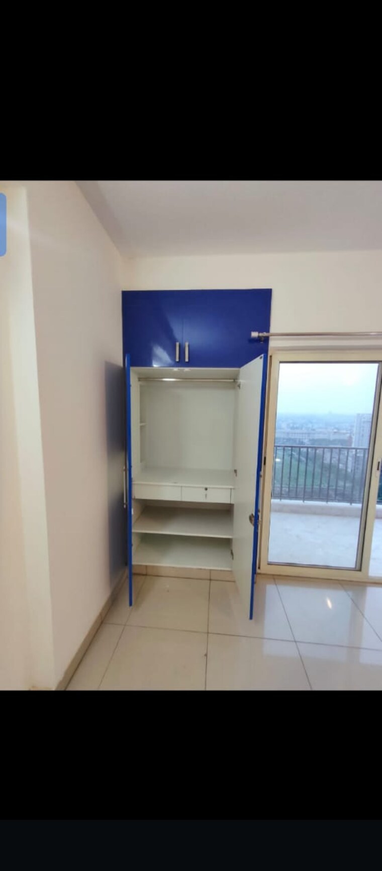 undefined, sr-73-avenue 2 Bedroom 1000 Sq.Ft. Apartment In Sector 73 Noida 8873516