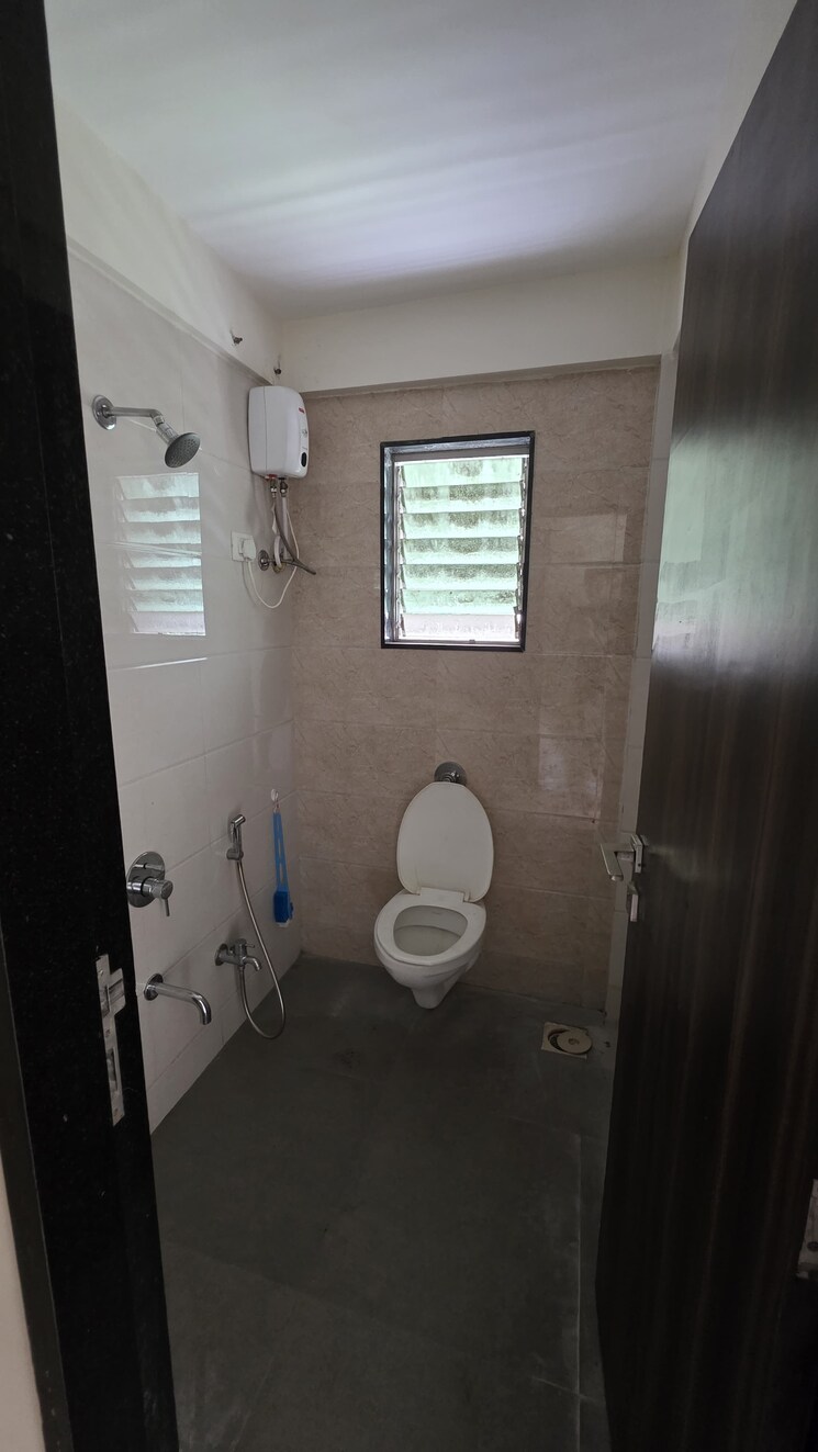 Bathroom, maple-apartment 2 Bedroom 650 Sq.Ft. Apartment In Ghansoli Navi Mumbai 8873512