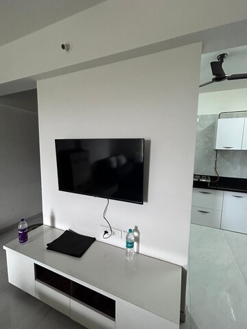 Master Bedroom in 3 BHK Apartment at Shubh Gateway, Viman Nagar – for Rent