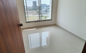 Room in 2 BHK Apartment at Kohinoor Sapphire, Tathawade – for Rent
