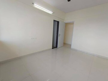 Room in 3 BHK Apartment at Gundecha Altura, Kanjurmarg West – for Rent
