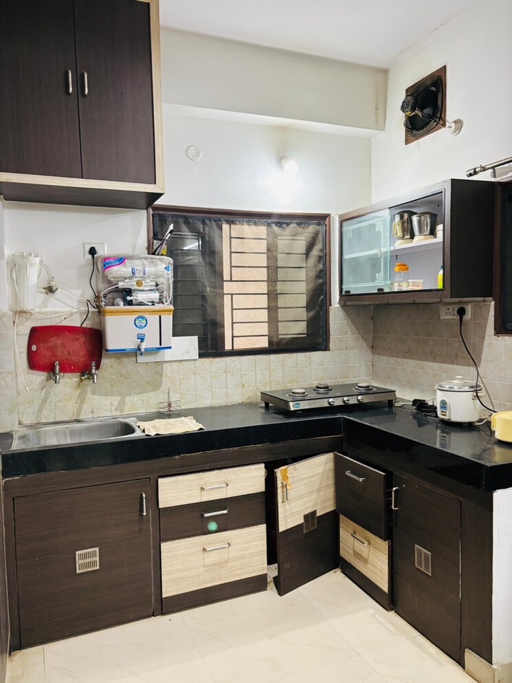 Kitchen, madhapur 2 Bedroom 1200 Sq.Ft. Builder Floor In Madhapur Hyderabad 8873576