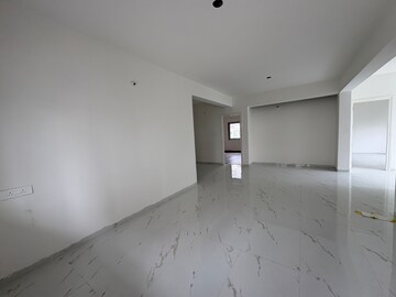 Room in 3 BHK Builder Floor at Kondapur – for Sale