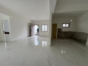 Room in 3 BHK Builder Floor at Kondapur – for Sale
