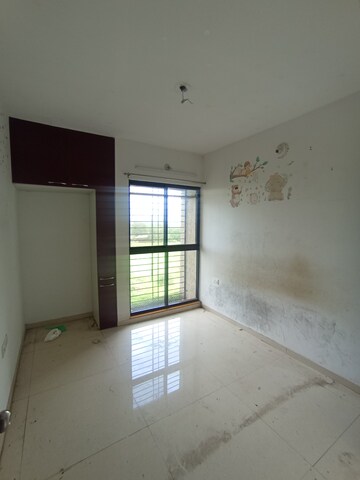 Bedroom in 2 BHK Apartment at Lodha Palava Marvella A H, Dombivli East – for Rent