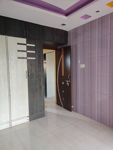 Room in 1 BHK Apartment at New Anand Park CHS, Wagle Industrial Estate – for Rent