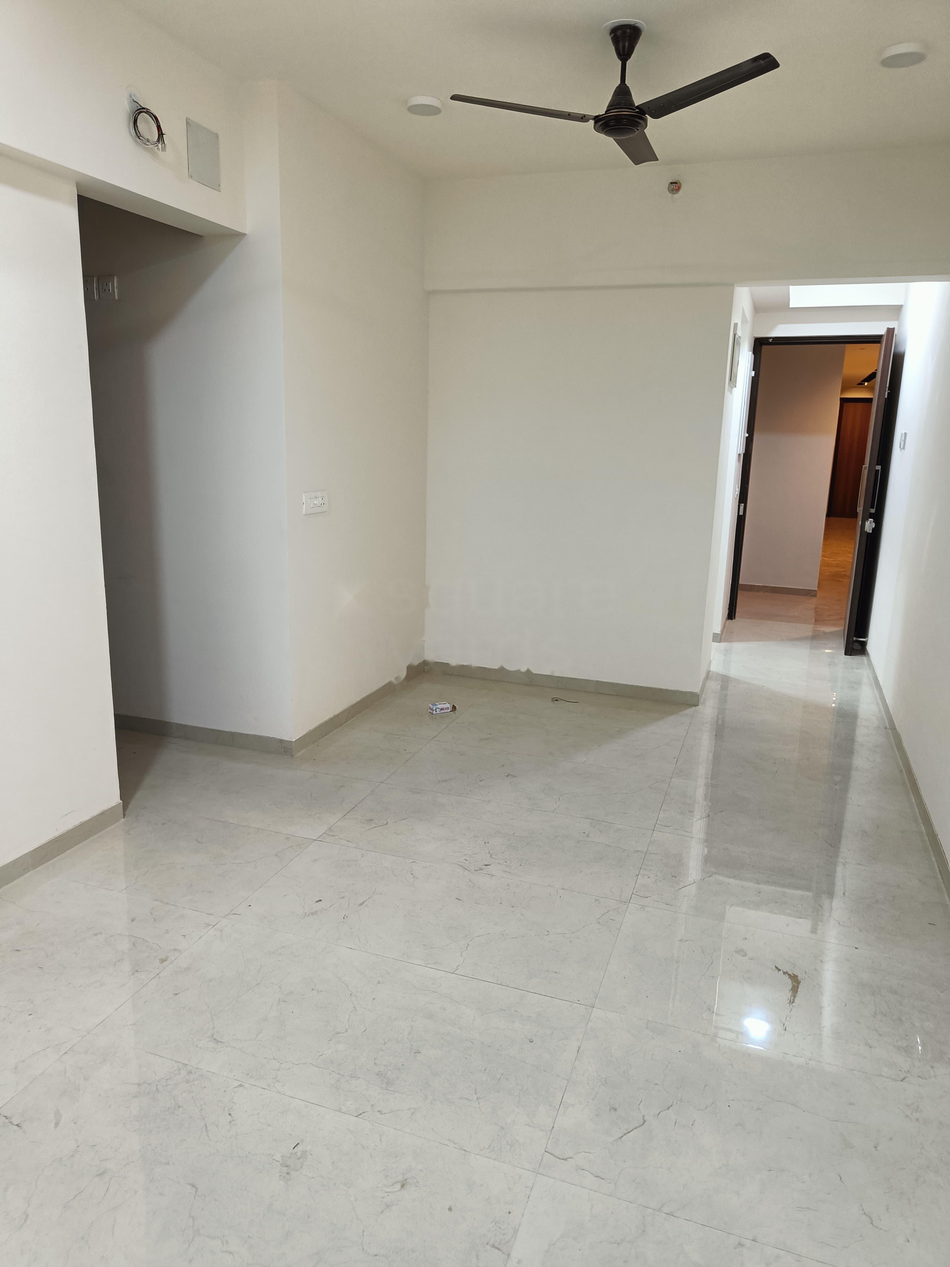 2 BHK Apartment For Rent in Kalpataru Paramount
