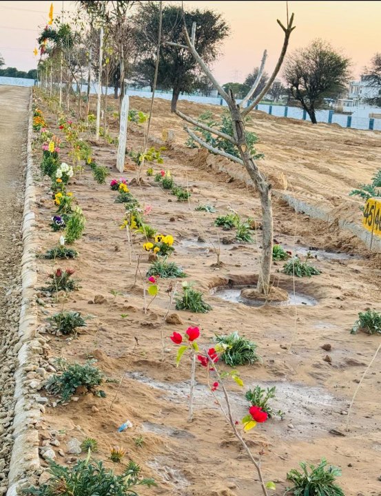 Plot For Sale in Uttam Shyamashish Park