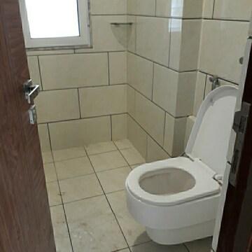 Bathroom in 2 BHK Apartment at Mint Magna Apartment, Parel – for Rent