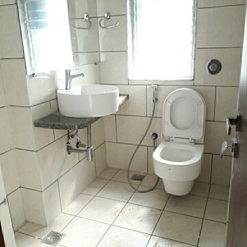 Bathroom in 2 BHK Apartment at Mint Magna Apartment, Parel – for Rent