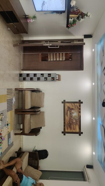 Furnished Amenities in 2 BHK Apartment at K Raheja Vistas, Powai – for Rent