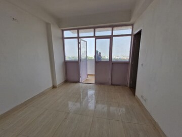 2 BHK Apartment For Sale in Sarvome Shree Homes, Sector 45
