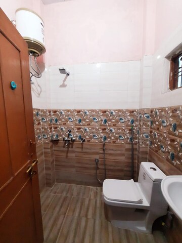 Bathroom in 2 BHK Builder Floor at Viraj Khand – for Rent