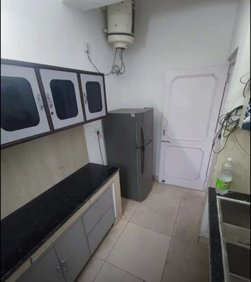 Kitchen in 3 BHK Builder Floor at Sector 43 – for Rent