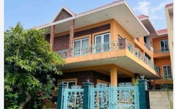 1 BHK Villa For Rent in Solutrean Delta City Centre, Delta I Greater Noida