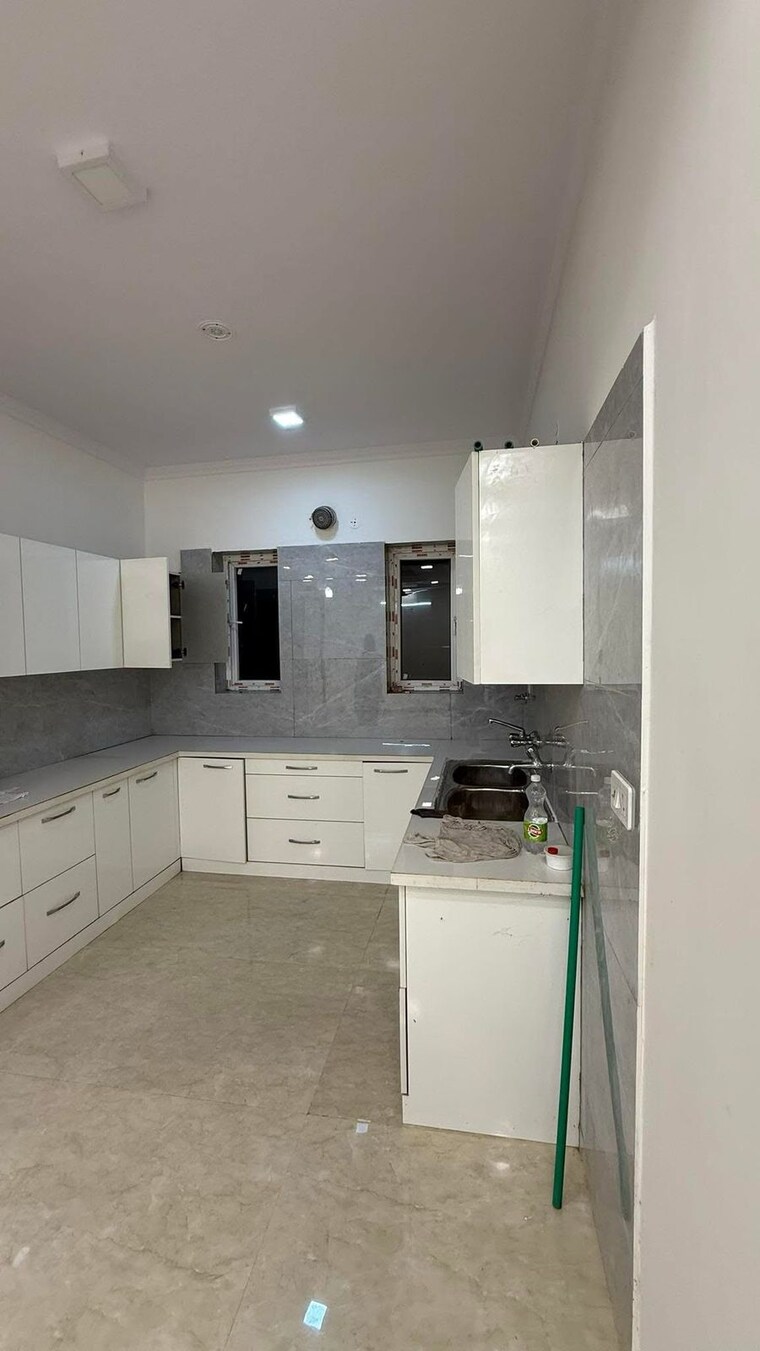 Kitchen, green fields colony 3 Bedroom 1800 Sq.Ft. Builder Floor In Green Fields Colony Faridabad 8873846