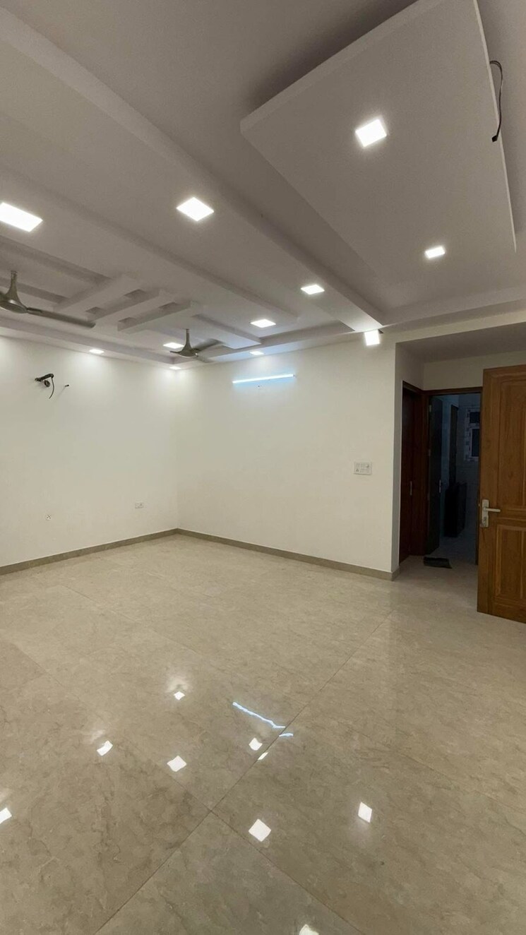 Living Room, green fields colony 3 Bedroom 1800 Sq.Ft. Builder Floor In Green Fields Colony Faridabad 8873846