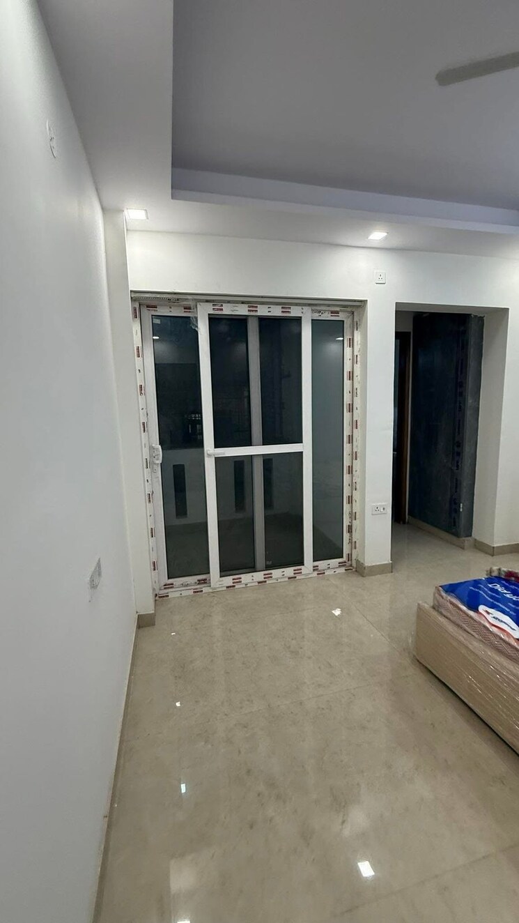 Room, green fields colony 3 Bedroom 1800 Sq.Ft. Builder Floor In Green Fields Colony Faridabad 8873846