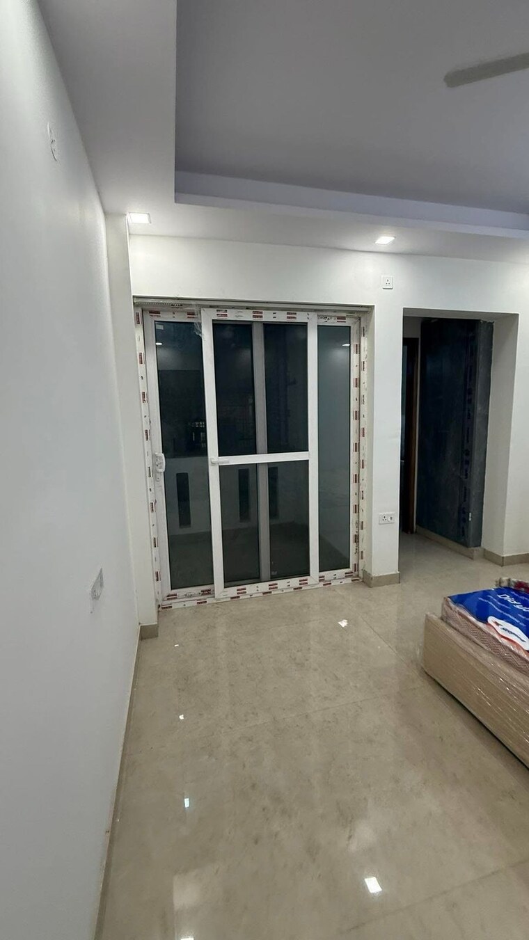 Room, green fields colony 3 Bedroom 1800 Sq.Ft. Builder Floor In Green Fields Colony Faridabad 8873846