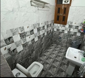 Bathroom in 3 BHK Builder Floor at Sector 38 – for Rent