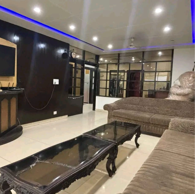 Gym, malviya nagar 3 Bedroom 1800 Sq.Ft. Builder Floor In Malviya Nagar Delhi 8873939