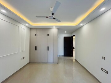 4 BHK Builder Floor For Sale in Green Fields Colony