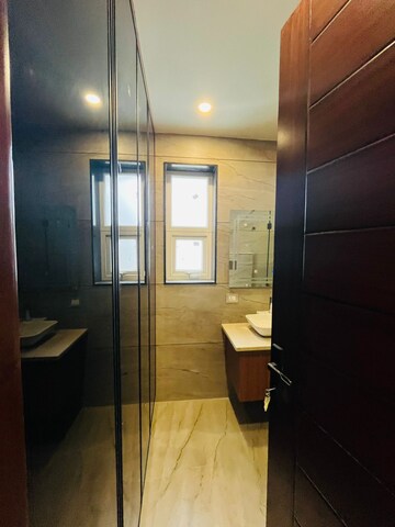 Attached Bathroom in 4 BHK Builder Floor at Green Fields Colony – for Sale