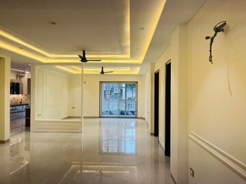 Living Room in 4 BHK Builder Floor at Green Fields Colony – for Sale