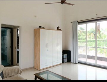 Room in 5 BHK Villa at Cosmos Hawaiian Village, Ghodbunder Road – for Rent