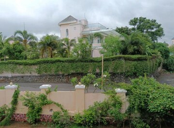 5 BHK Villa – Garden View at Cosmos Hawaiian Village, Ghodbunder Road - for Rent