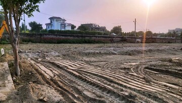 Plot Area in 2 BHK Villa at Sector 150 – for Sale
