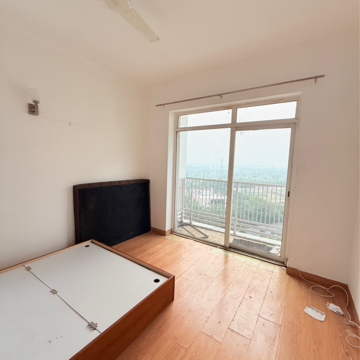 Room in 2 BHK Apartment at Jaypee Greens Pavilion Court, Sector 128 – for Sale
