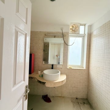 Bathroom in 2 BHK Apartment at Jaypee Greens Pavilion Court, Sector 128 – for Sale