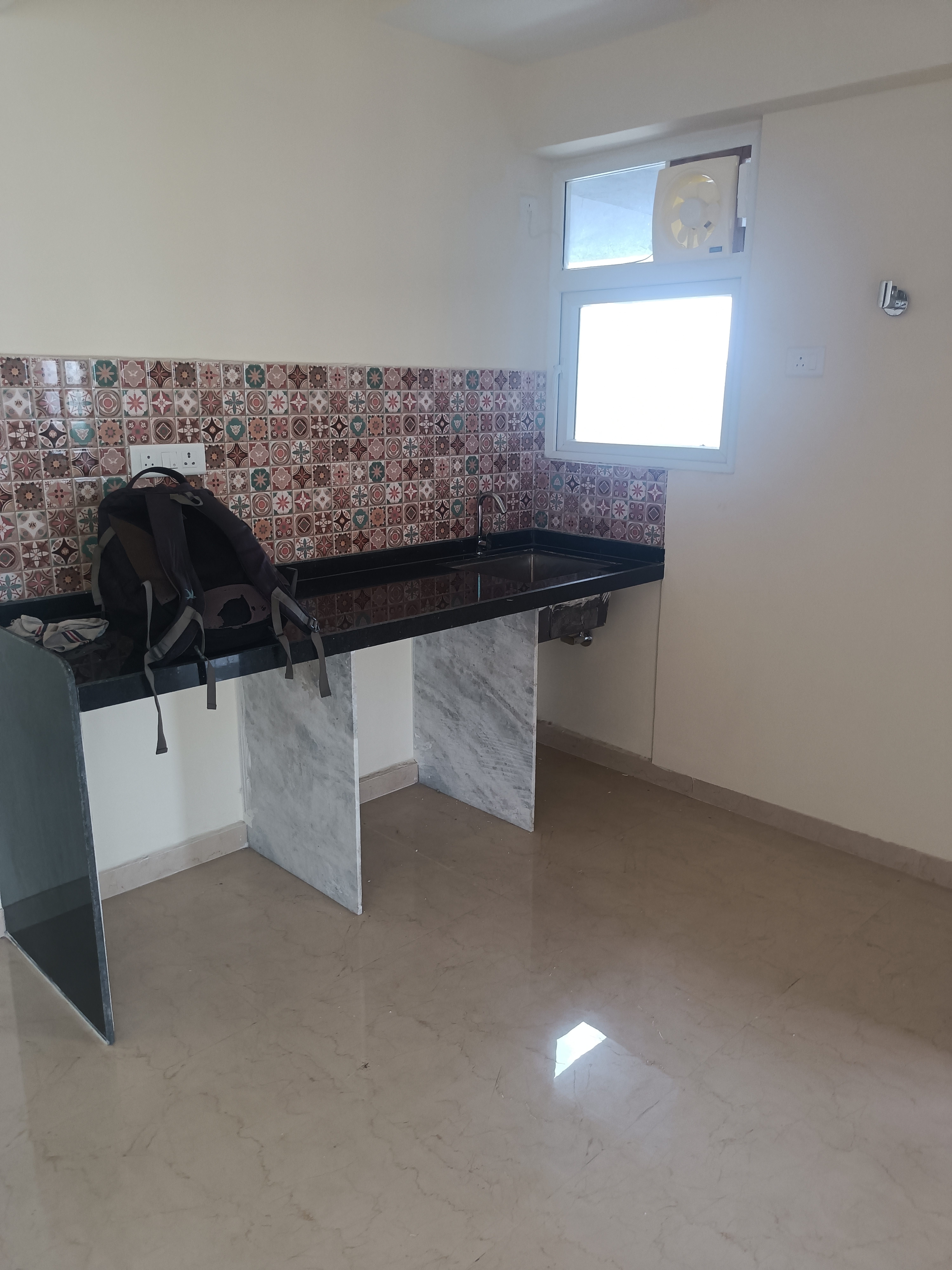 1 BHK Apartment For Rent in Ruparel Nova