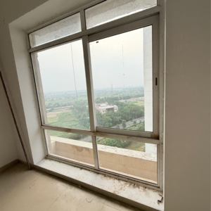 Room in 2 BHK Apartment at Jaypee Greens Pavilion Court, Sector 128 – for Sale