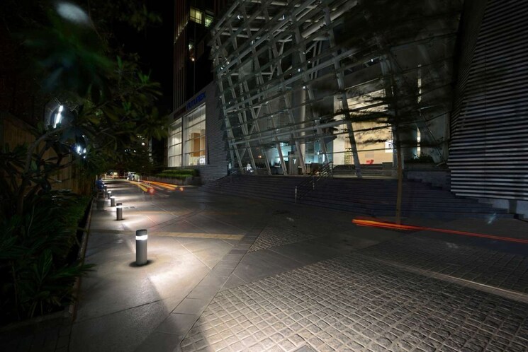  Parking, marathon-futurex Commercial Office Space 2000 Sq.Ft. In Lower Parel Mumbai 8874043