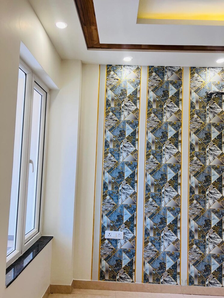 Balcony, sector 85 4 Bedroom 350 Sq.Yd. Builder Floor In Sector 85 Faridabad 8874102