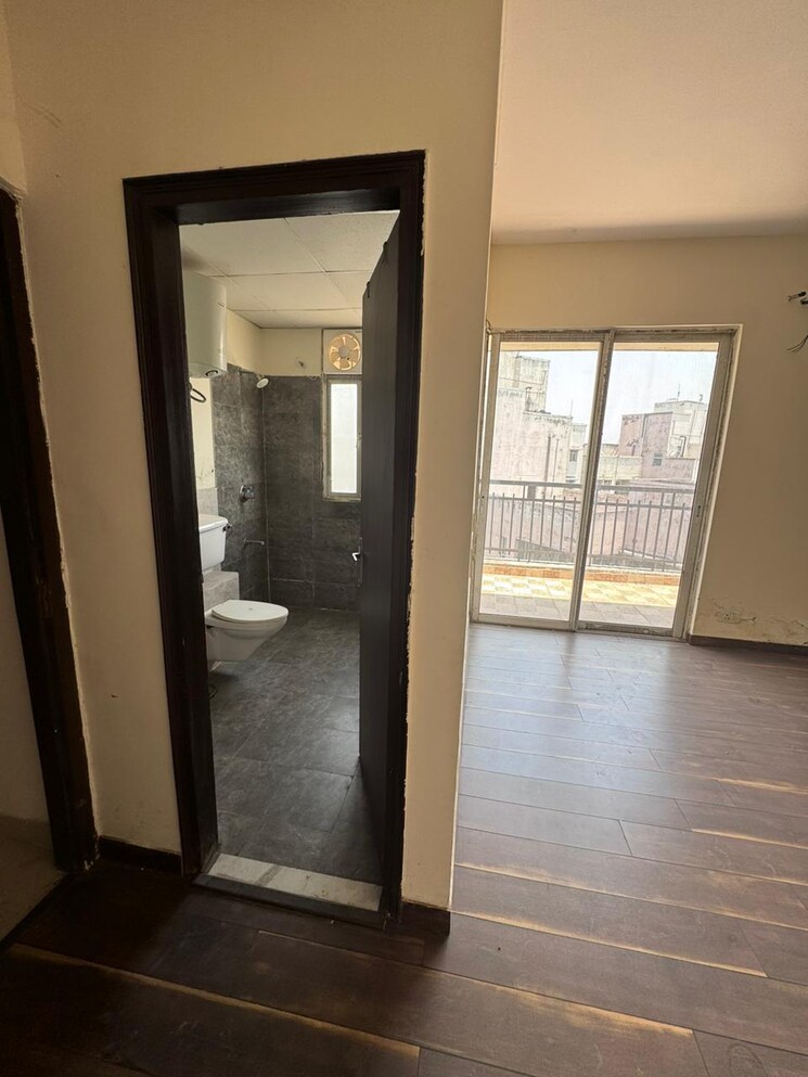 Room, prateek-grand-city 2 Bedroom 970 Sq.Ft. Apartment In Siddharth Vihar Ghaziabad 8874120