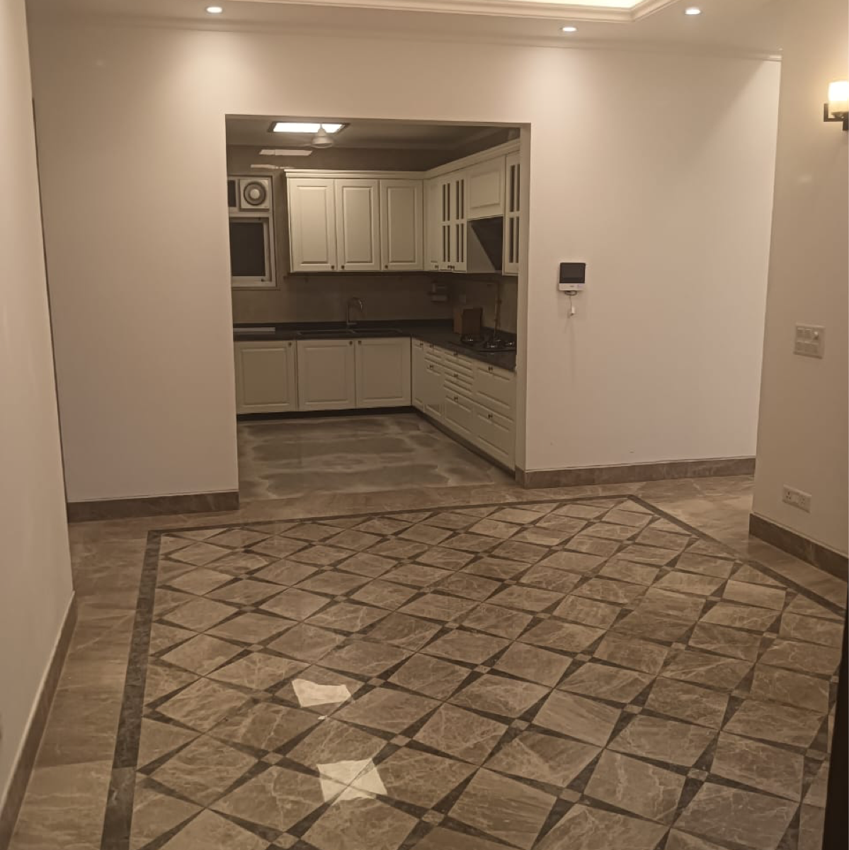 4 BHK + Pooja Room,Servant Room Builder Floor For Rent in Green Park