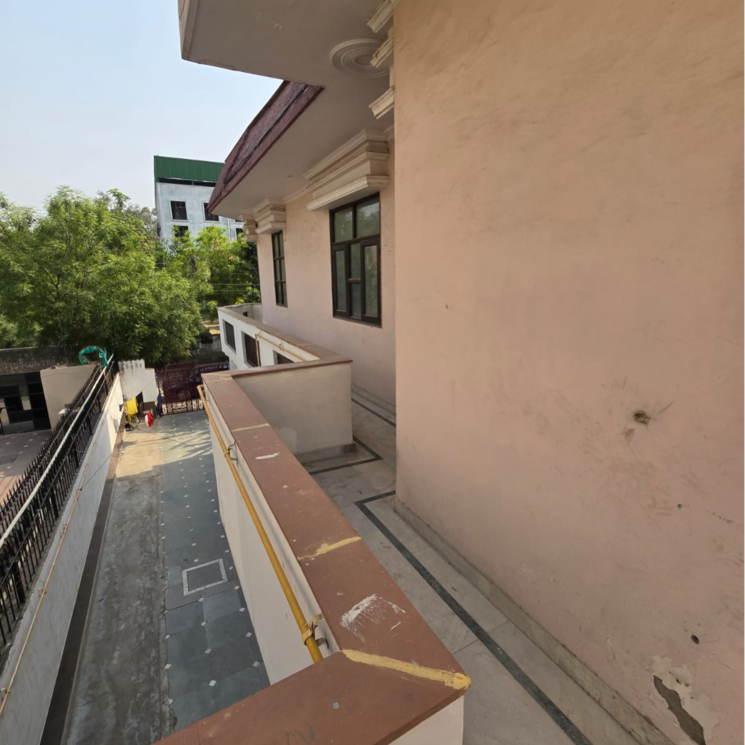 Balcony, sector 21c 5 Bedroom 500 Sq.Yd. Independent House In Sector 21c Faridabad 8874221