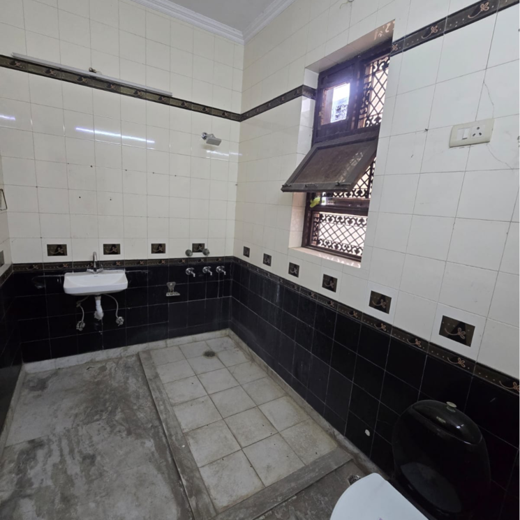 Kitchen, sector 21c 5 Bedroom 500 Sq.Yd. Independent House In Sector 21c Faridabad 8874221