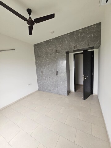 Room in 3 BHK Apartment at Sobha City Gurgaon, Sector 108 – for Rent